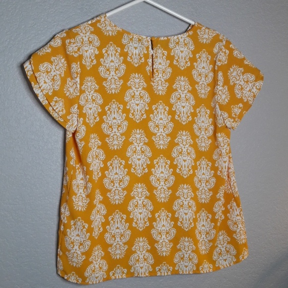 Stitch Fix 41 Hawthorn Yellow Fleur De Lis Top - Picture 6 of 8